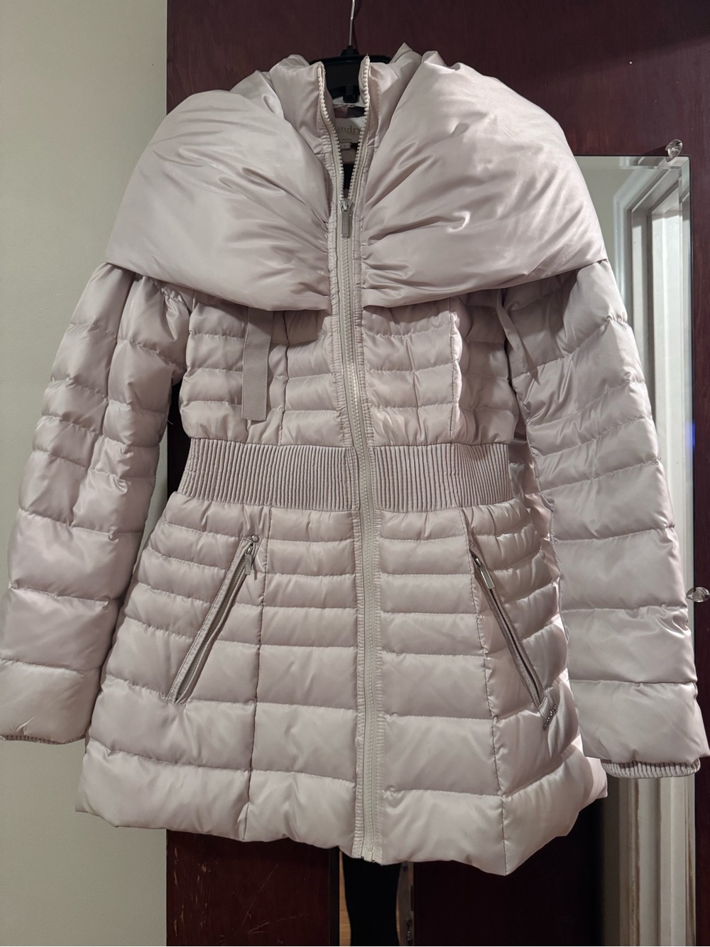Laundry Womens Puffer Coat with Oversized Collar - Cream never worn